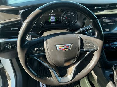 2021 Cadillac XT6 — photo 13 view