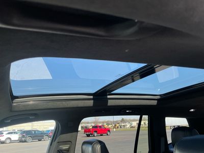 2021 Cadillac XT6 — photo 16 view