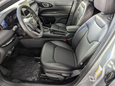 2026 Jeep Compass — photo 10 view