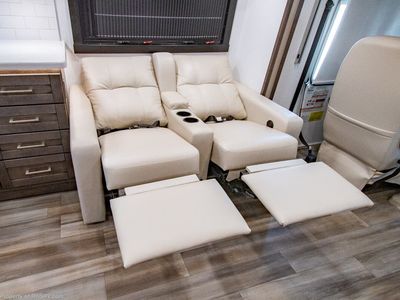 2026 Entegra Coach Vision XL — photo 14 view