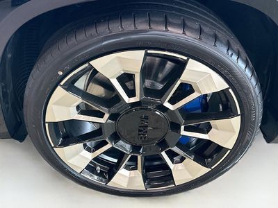 2026 BMW XM - Photo 23