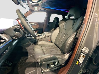 2026 BMW XM - Photo 13