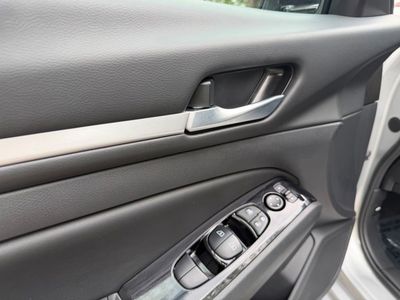 2025 Nissan Altima - Photo 15