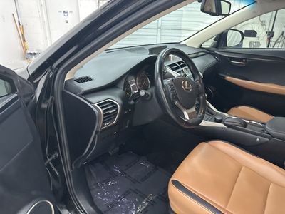 2016 Lexus NX — photo 9 view
