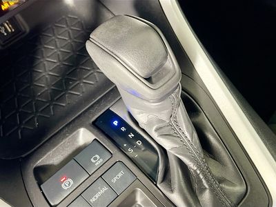 2024 Toyota RAV4 - Photo 19