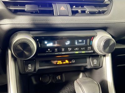 2024 Toyota RAV4 - Photo 21