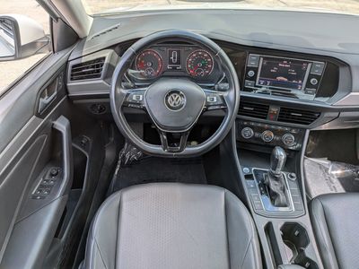 2019 Volkswagen Jetta — photo 15 view