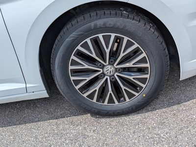 2019 Volkswagen Jetta — photo 11 view
