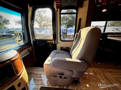 2017 Fleetwood Discovery - Photo 8