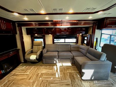 2017 Fleetwood Discovery - Photo 10