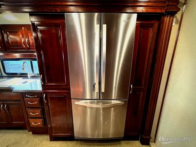 2017 Fleetwood Discovery - Photo 19