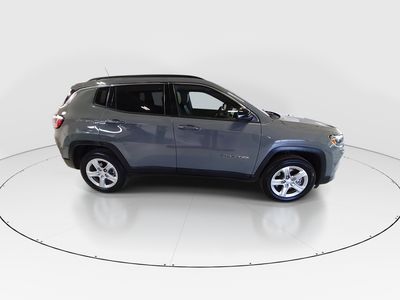 2024 Jeep Compass — photo 8 view