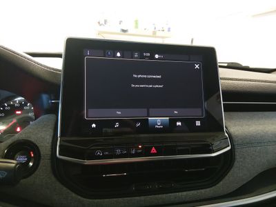 2024 Jeep Compass — photo 17 view