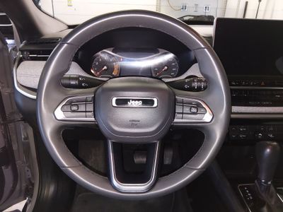 2024 Jeep Compass — photo 12 view