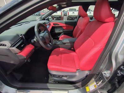 2026 Toyota Camry - Photo 8