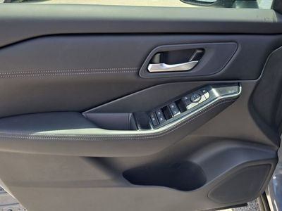 2026 Nissan Rogue — photo 18 view