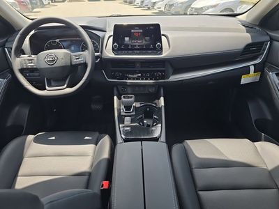 2026 Nissan Rogue — photo 13 view
