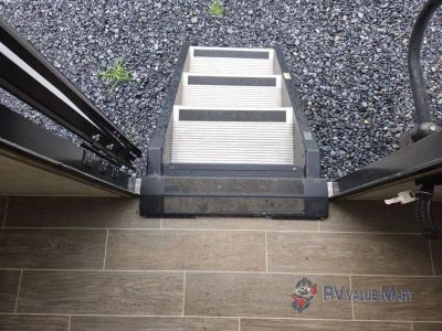 2021 Forest River RV Cherokee Alpha Wolf — photo 17 view