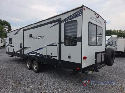 2021 Forest River RV Cherokee Alpha Wolf — photo 7 view