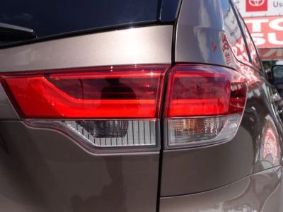 2019 Toyota Highlander — photo 9 view