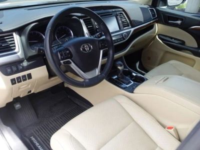 2019 Toyota Highlander — photo 14 view