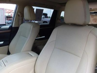 2019 Toyota Highlander — photo 26 view