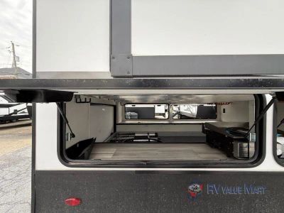 2024 Forest River RV Sandpiper Luxury — photo 10 view