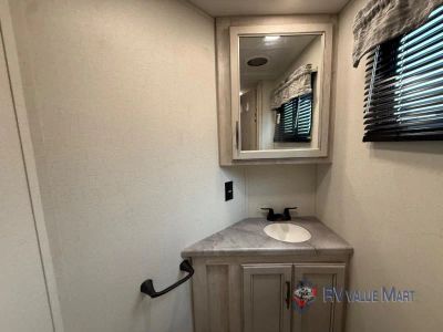 2024 Forest River RV Sandpiper Luxury — photo 25 view