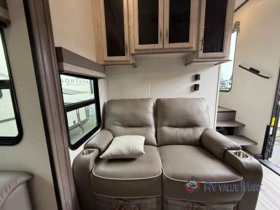 2024 Forest River RV Sandpiper Luxury — photo 14 view