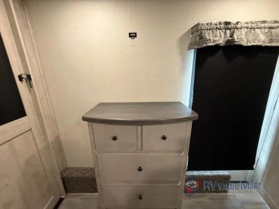 2024 Forest River RV Sandpiper Luxury — photo 29 view