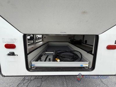 2024 Forest River RV Sandpiper Luxury — photo 8 view