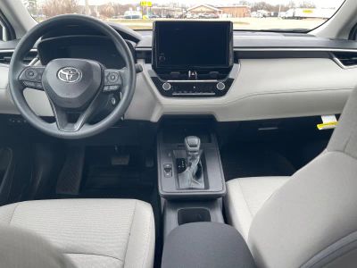 2026 Toyota Corolla Cross - Photo 12
