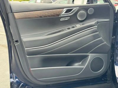 2025 Genesis GV80 - Photo 30