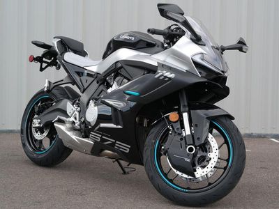 2026 CFMOTO 675SS in NEBULA BLACK — front three-quarter view