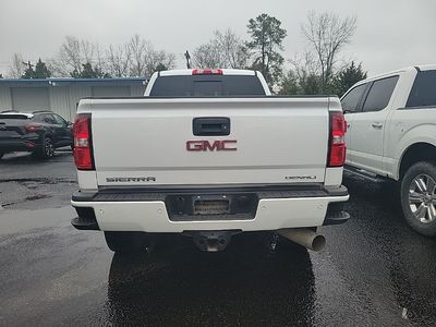 2019 GMC Sierra 2500HD - Photo 4
