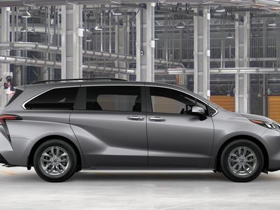 2026 Toyota Sienna — photo 12 view