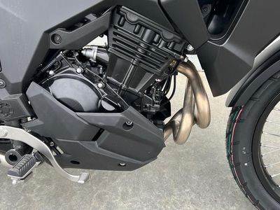 2025 Kawasaki Versys-X 300 ABS — photo 10 view