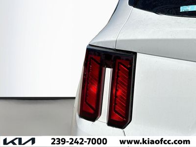 2026 Kia Sorento — photo 9 view