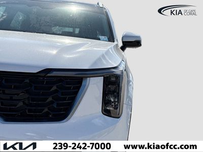2026 Kia Sorento — photo 8 view