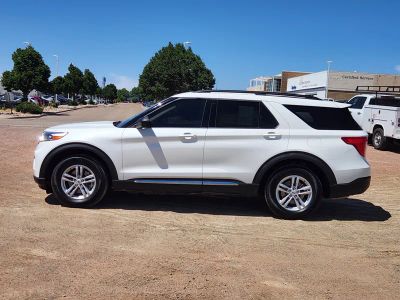 2021 Ford Explorer — side profile view