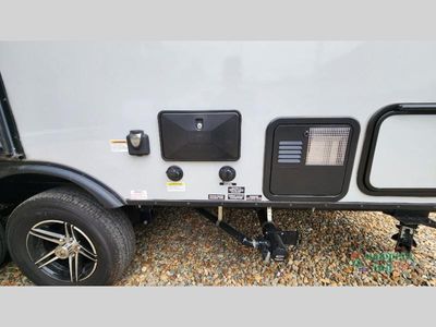 2021 Venture RV Sonic - Photo 9