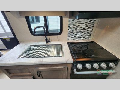2021 Venture RV Sonic - Photo 34