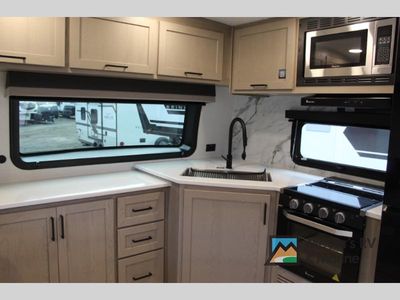2026 Forest River RV Flagstaff Super Lite - Photo 10