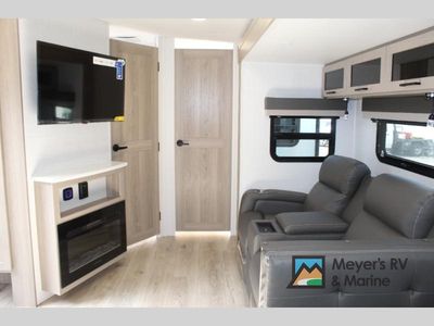 2026 Forest River RV Flagstaff Super Lite - Photo 18
