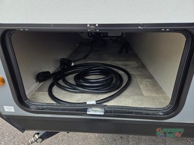 2023 Coachmen RV Apex Ultra-Lite - Photo 10