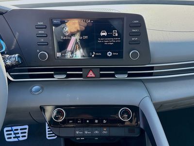 2026 Hyundai ELANTRA — photo 10 view