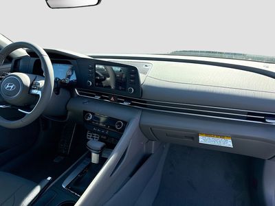 2026 Hyundai ELANTRA — photo 21 view