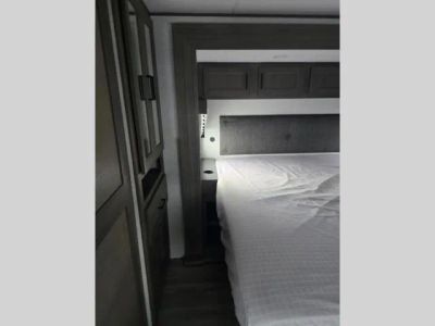 2026 Grand Design Transcend - Photo 31