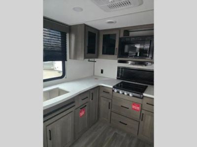 2026 Grand Design Transcend - Photo 17