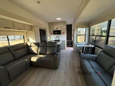 2026 Grand Design Momentum G-Class — photo 9 view